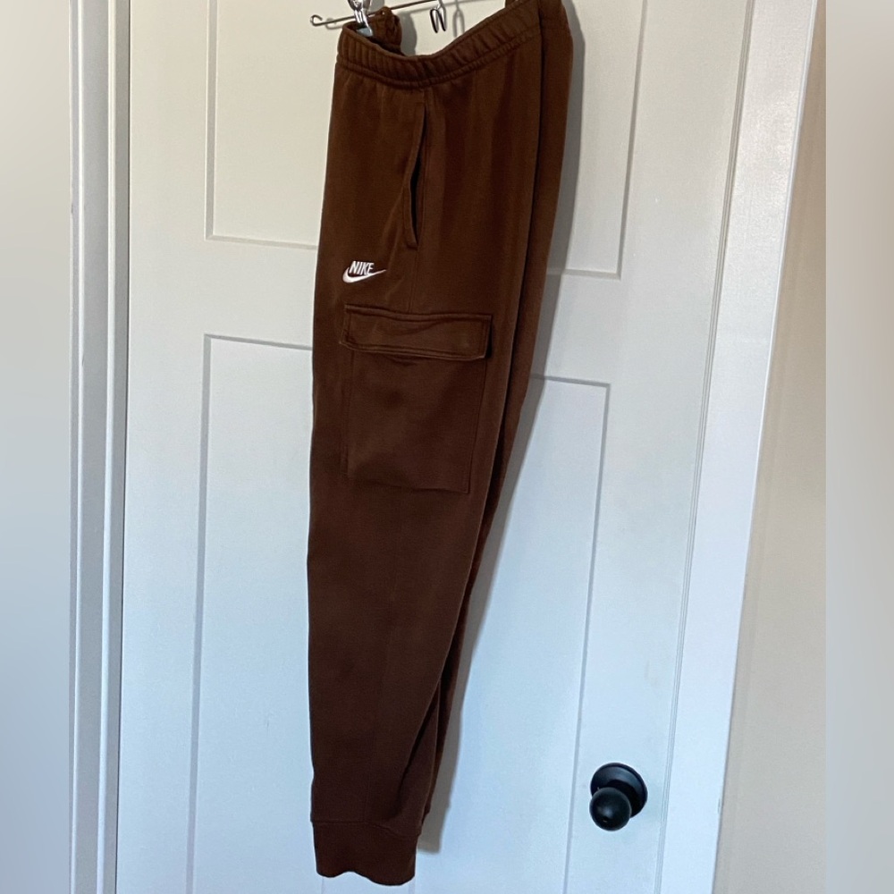 Nike Fleece Cargo Joggers in brown